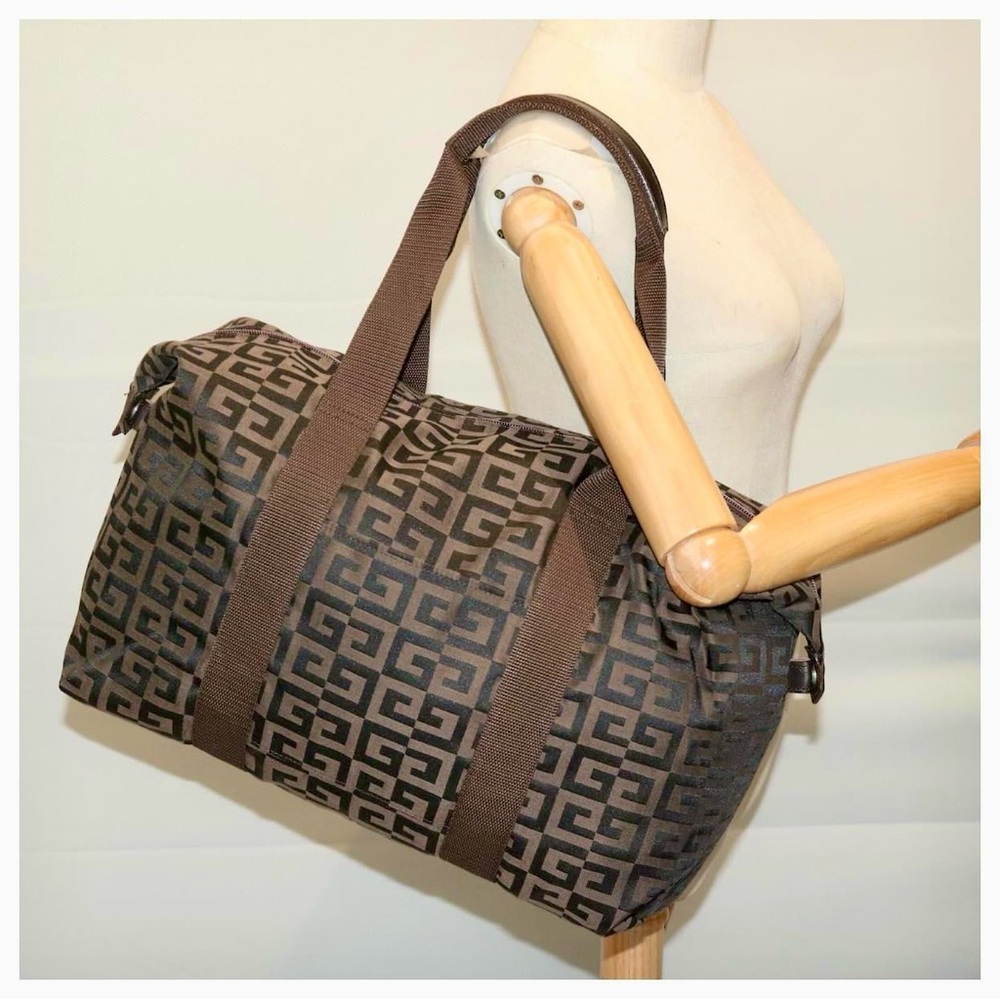 GIVENCHY MAROQUINERIE MONOGRAM BOSTON DUFFLE BAG - EXCELLENT CONDITION